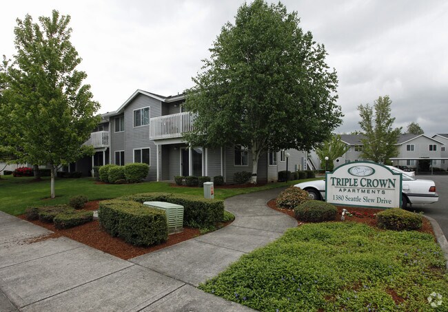 Triple Crown Apartments &amp; Townhomes Salem, OR