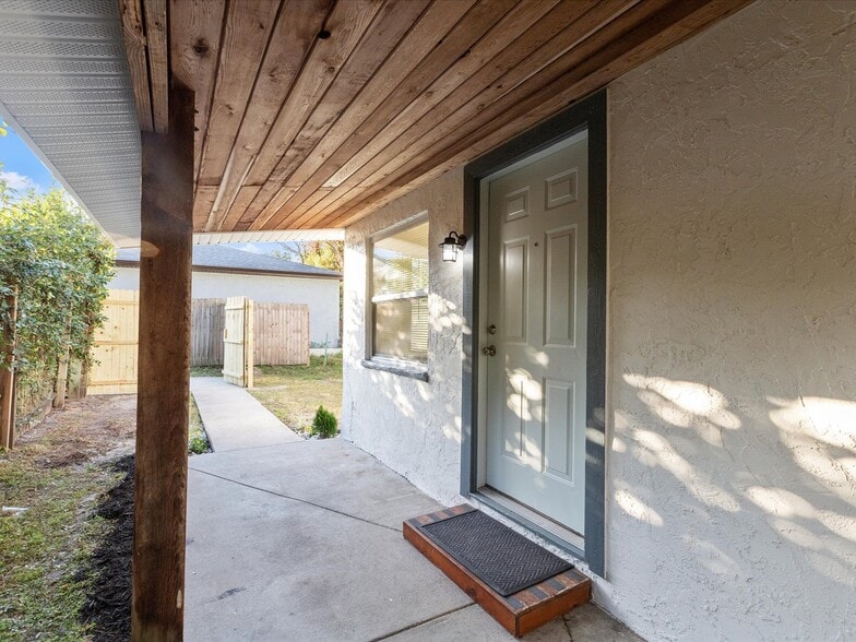 Building Photo - 237 Emory Plz