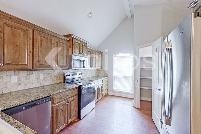 Building Photo - 2105 SE 42nd Ave