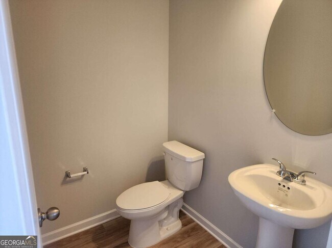 Building Photo - 832 Cygnet Ln