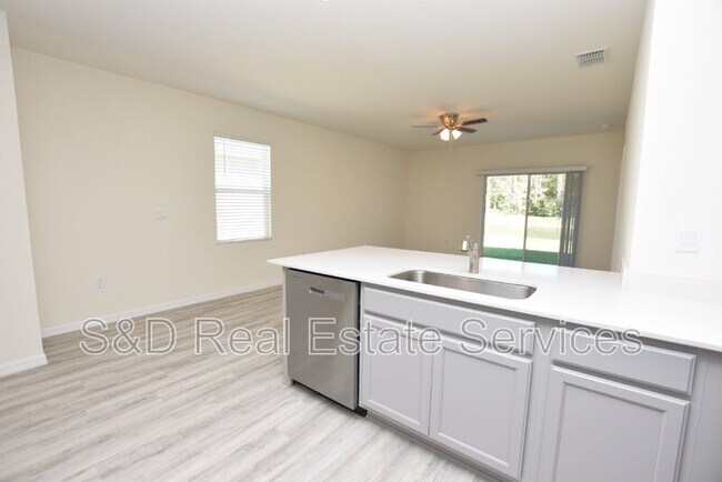 Building Photo - 8383 Madrid St