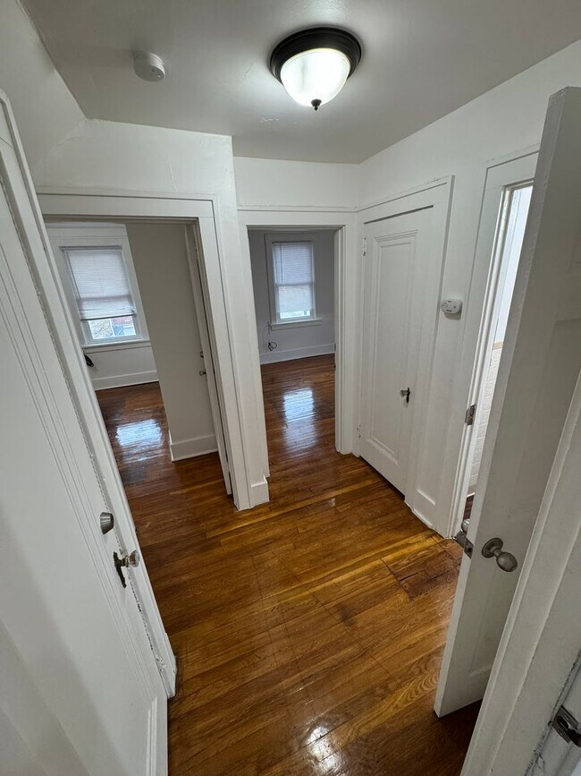Building Photo - 1415 Freemont St
