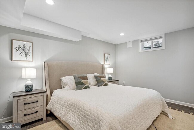 Building Photo - 2502 Duxbury Pl