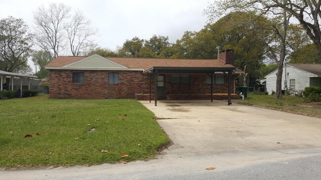 Building Photo - 28 Stewart Cir