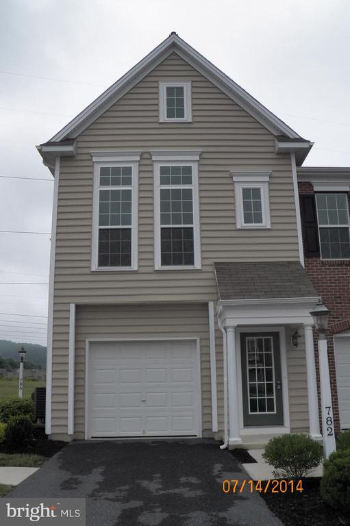 Building Photo - 782 Fawn Ln