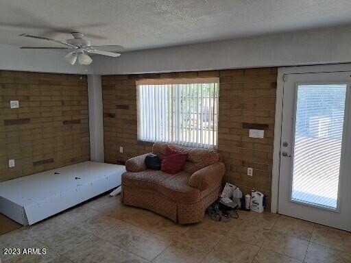 Building Photo - 1308 E Monroe St