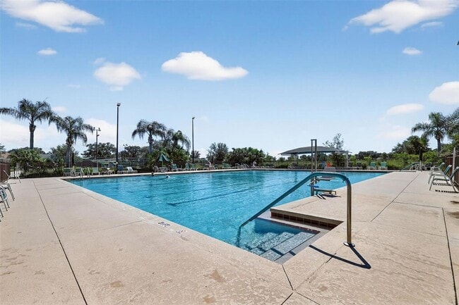 Building Photo - 20846 Queen Alexandra Dr