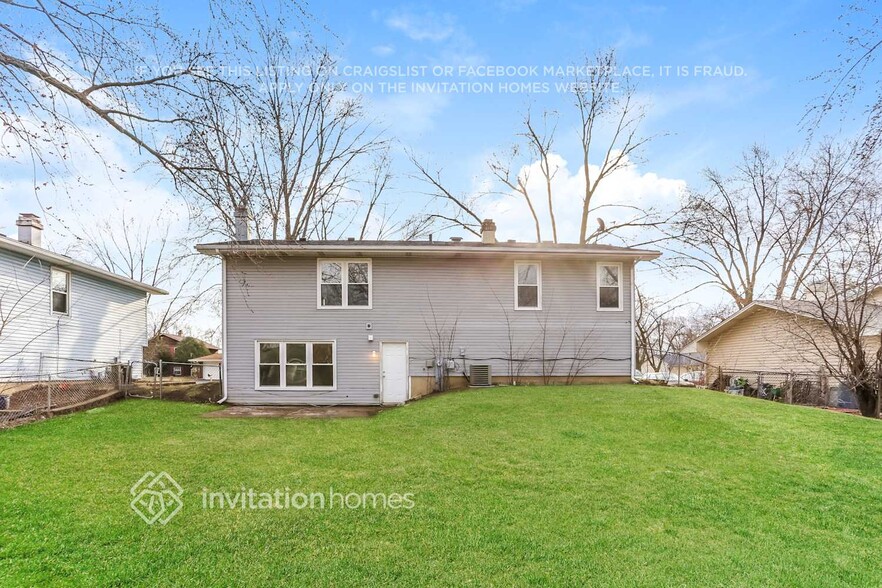 Building Photo - 137 Mayfield Dr
