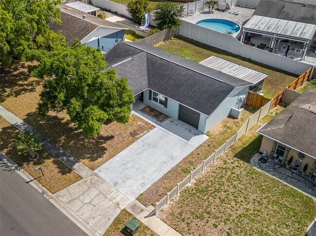 Building Photo - 11422 Wheeling Dr