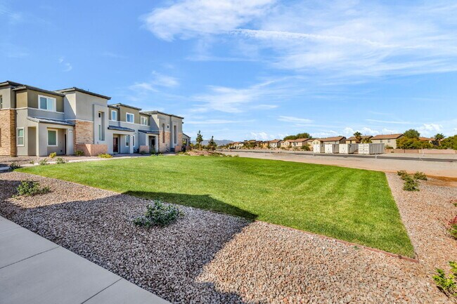 Building Photo - BRAND NEW - NEVER LIVED IN 3 BR/2.5 BA Townhouse across the street from Henderson Hospital and Me...