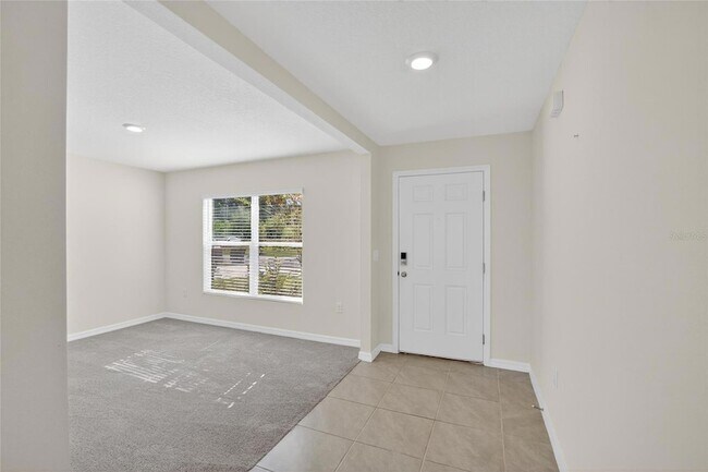 Building Photo - 3288 Silver Date Dr