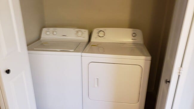 Building Photo - 1/2 OFF 1st MONTH!