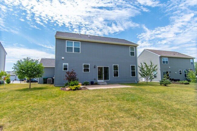 Building Photo - 26107 White Oak Trail