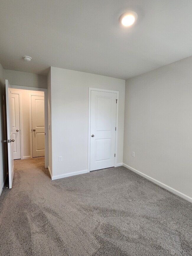 Building Photo - 259 Sunriff CT