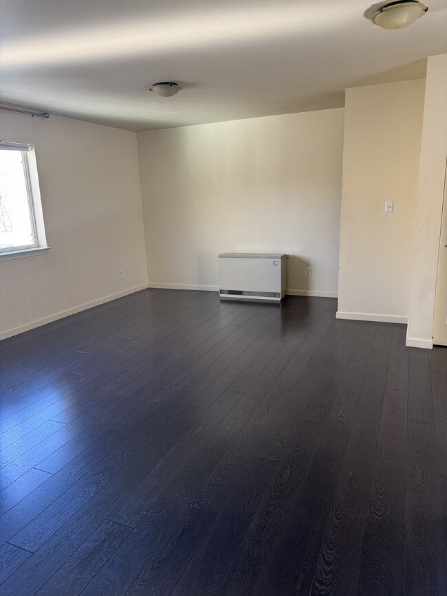 Building Photo - 2951 Richard Dr