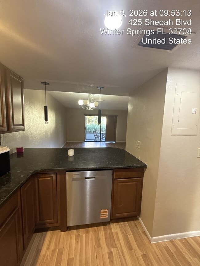 Building Photo - 427 Sheoah Blvd