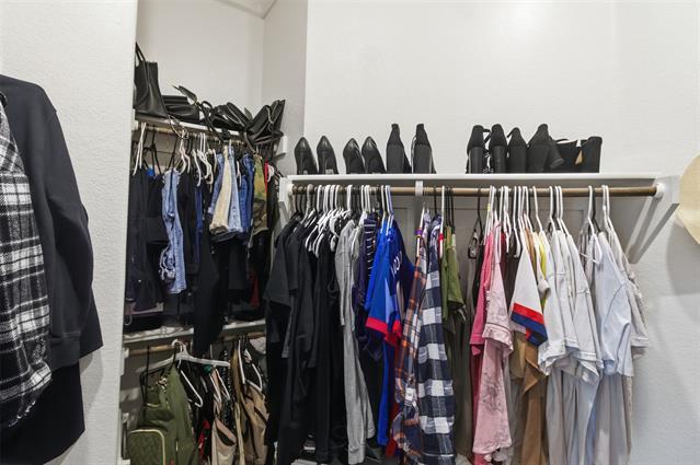 Building Photo - 4602 Massey Mdws Wy