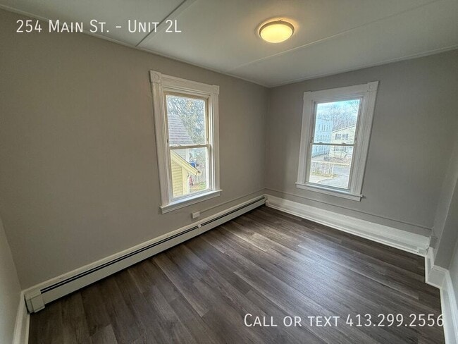 Building Photo - 254 Main St