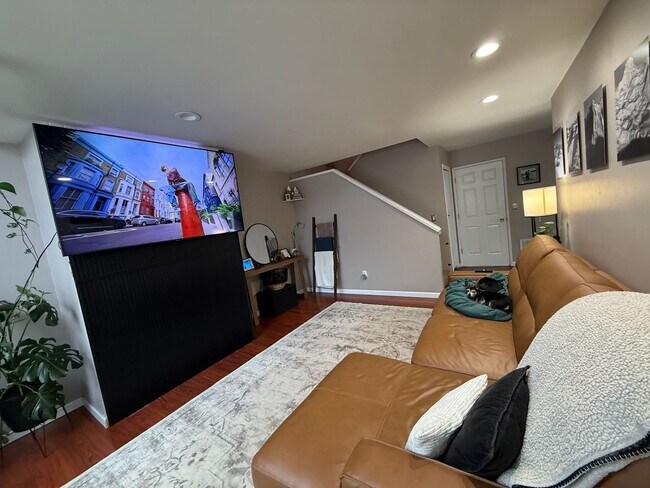 Building Photo - NEW YEAR NEW HOME! 3 bed, 2.5 bath, 2 car garage in South Anchorage