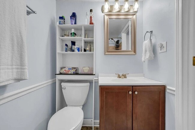 Building Photo - 5260 Crossbow Cir