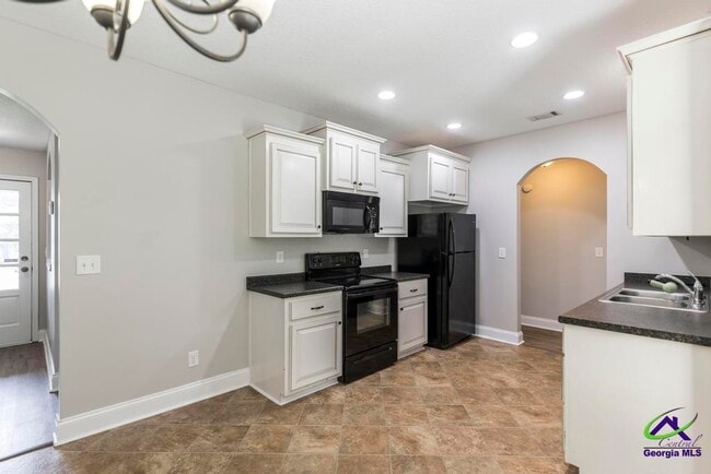 Building Photo - 510 Leisure Lake Dr