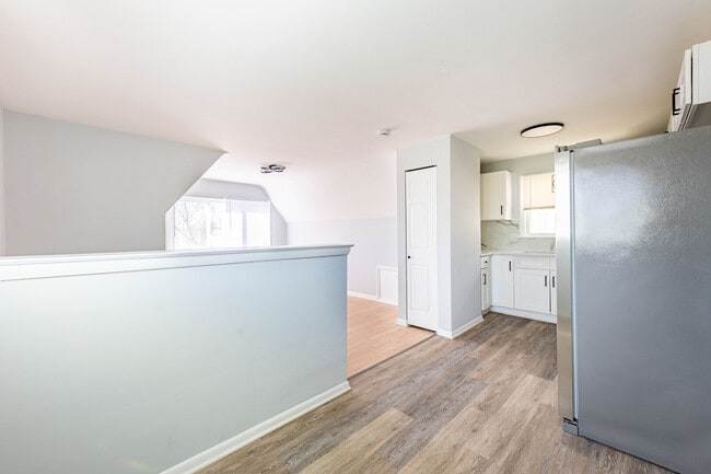 Building Photo - 4914 W 32nd Pl