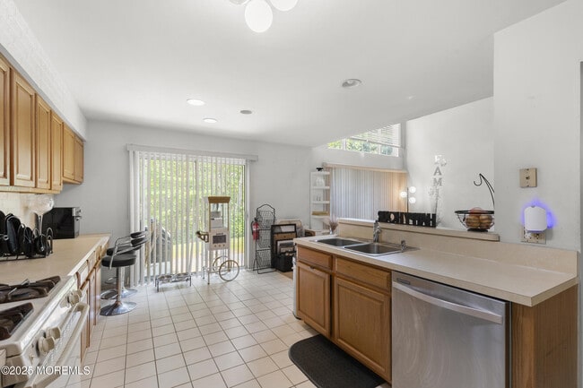 Building Photo - 1604 Aqueduct Ct