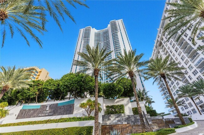 Building Photo - 2711 S Ocean Dr