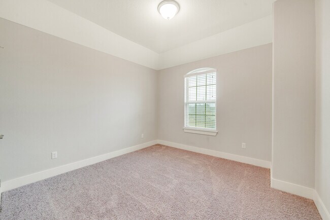 Building Photo - 8325 Paola St