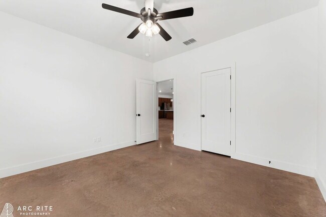 Building Photo - Pre-Leasing Fall of 2026!! Luxury Homes!!