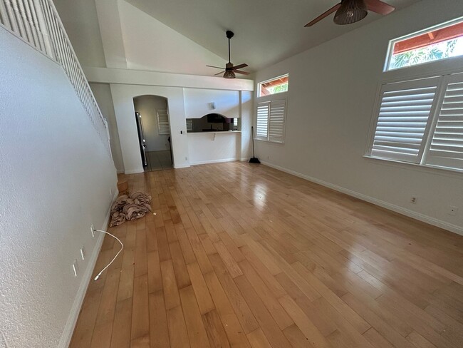 Building Photo - Beautiful 5 Bedroom 3.5 Bath House in Lihue