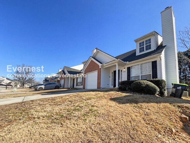 Building Photo - Spacious Home with Garage and Modern Features