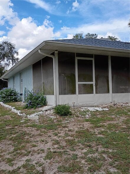 Building Photo - 564 W Central Ave