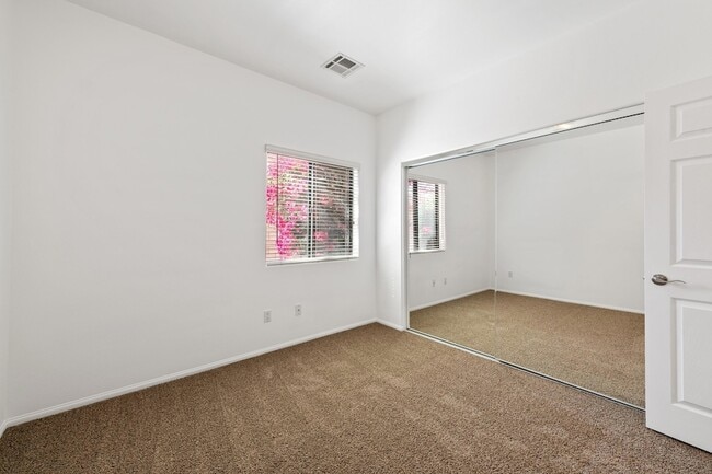 Building Photo - 30595 Sierra Pl