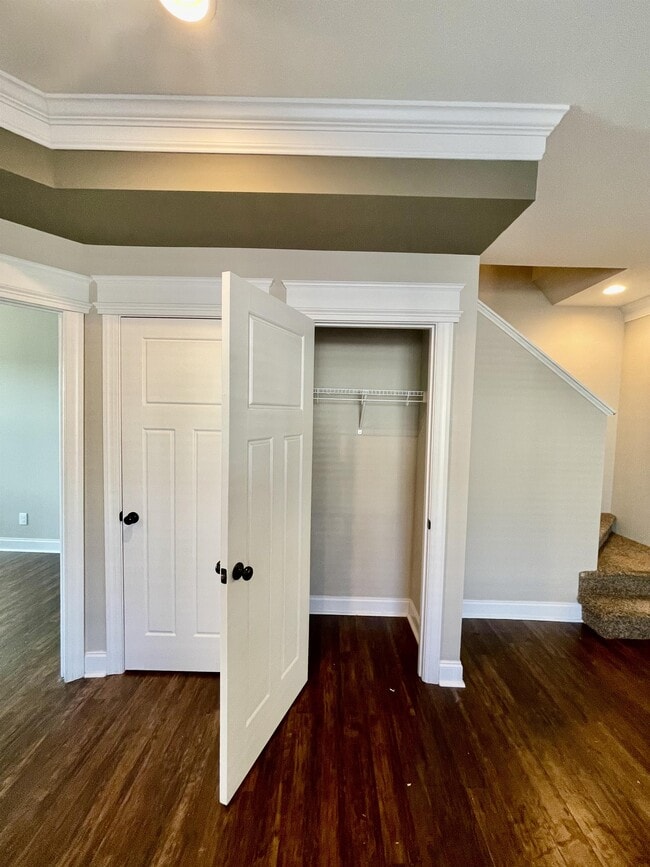 Building Photo - 211 Capstone Dr