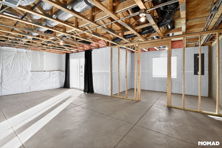 Building Photo - 7908 N 169th St