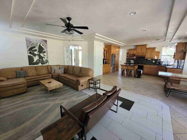 Building Photo - 17900 Gridley Rd