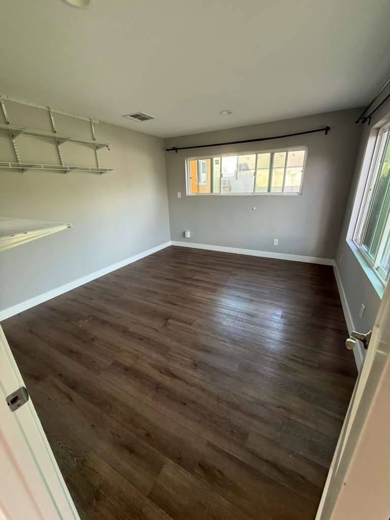 Third Bedroom with Closet - 495 Queen Anne Dr