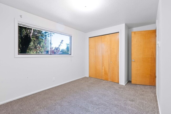 Building Photo - 3 Bed 2 Bath Home in Rexburg