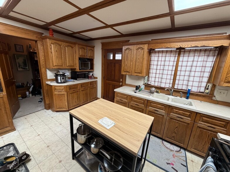 Kitchen - 1534 N Marshall St