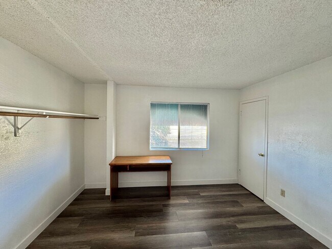 Building Photo - Condo with Garage Attached for rent!