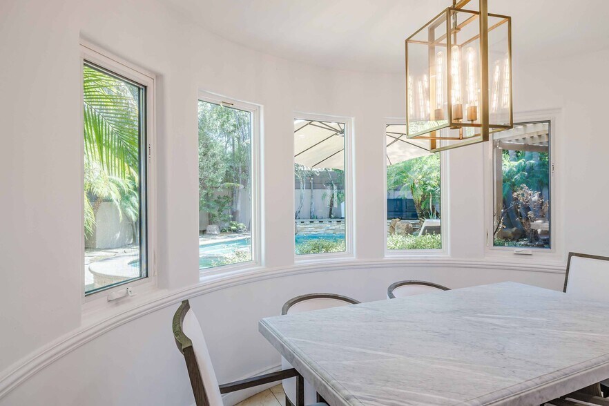 Building Photo - 1554 Mathews Ave