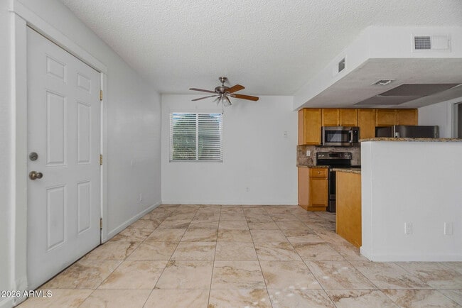 Building Photo - 6627 N 27th Ave