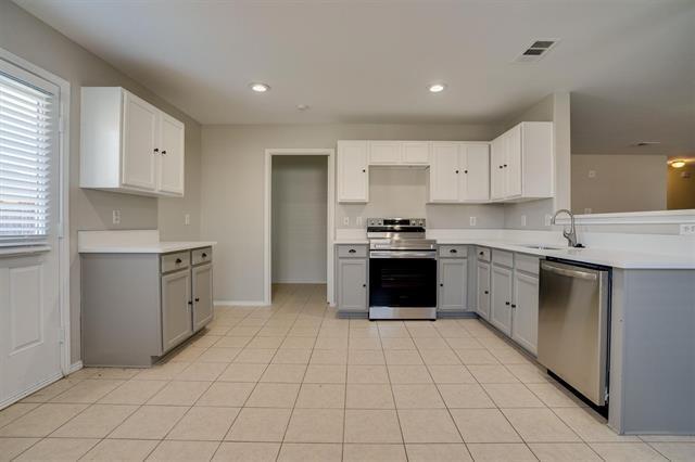 Building Photo - 5701 Talons Crest Cir