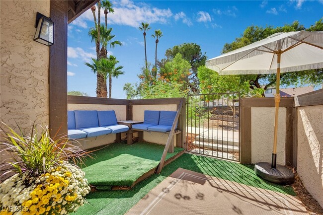 Building Photo - 3959 Salisbury Pl