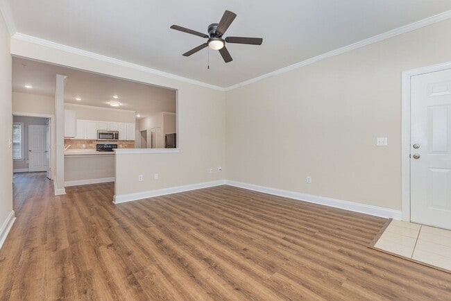 Building Photo - 2BR Condo in Cornelius