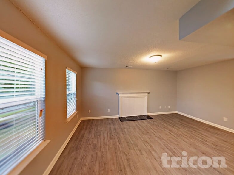 Building Photo - 2900 Silkstream Ln