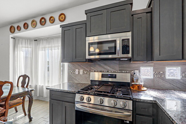 Building Photo - 14852 Jack White Ave