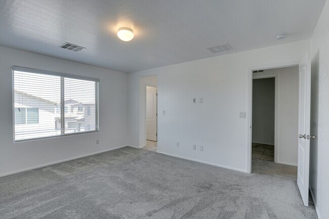 Building Photo - ** COMING SOON ** Modern Open-Concept Rental Home with White Shaker Kitchen Cabinets & Low-Mainte...