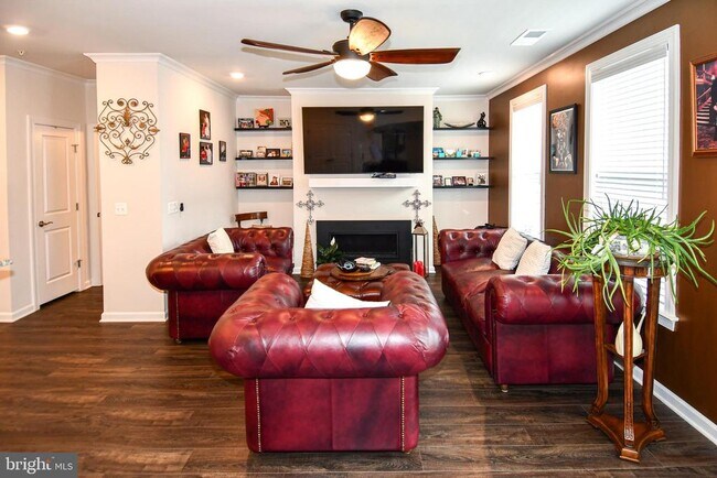 Building Photo - 20739 Heron Landing Dr